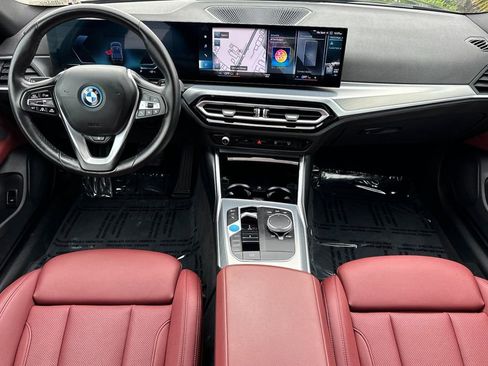 Used 2023 BMW i4 eDrive40 image 14