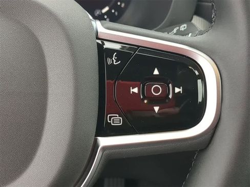 New 2026 Volvo XC60 B5 Ultra w/ Protection Package Premier image 23