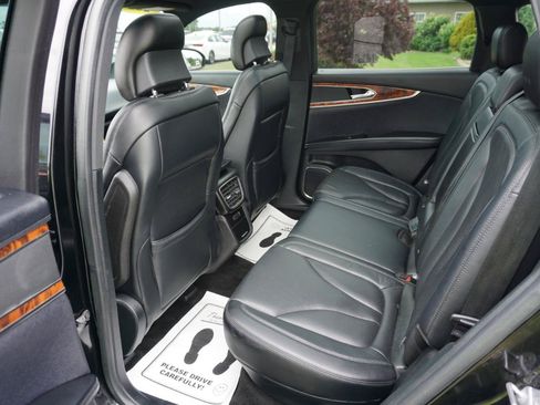Used 2018 Lincoln MKX Reserve w/ Driver Assistance Package AWD/4WD image 8