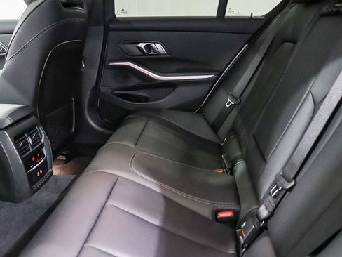 Used 2023 BMW 330i Sedan w/ M Sport Package RWD image 19