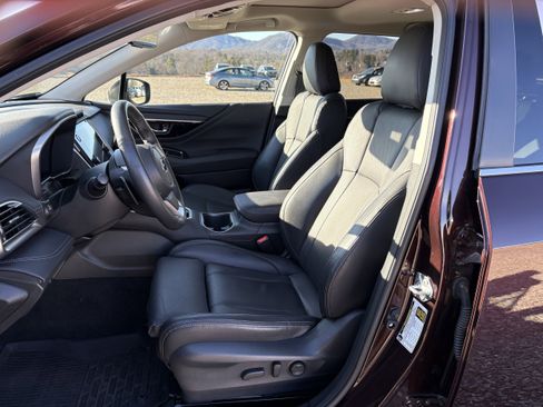 Certified 2025 Subaru Outback Limited w/ Popular Package #2 image 28