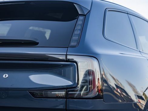 New 2025 Volvo EX90 Ultra w/ Protection Package Premier image 6