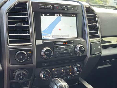Used 2018 Ford F150 Raptor w/ Equipment Group 802A Luxury AWD/4WD image 16
