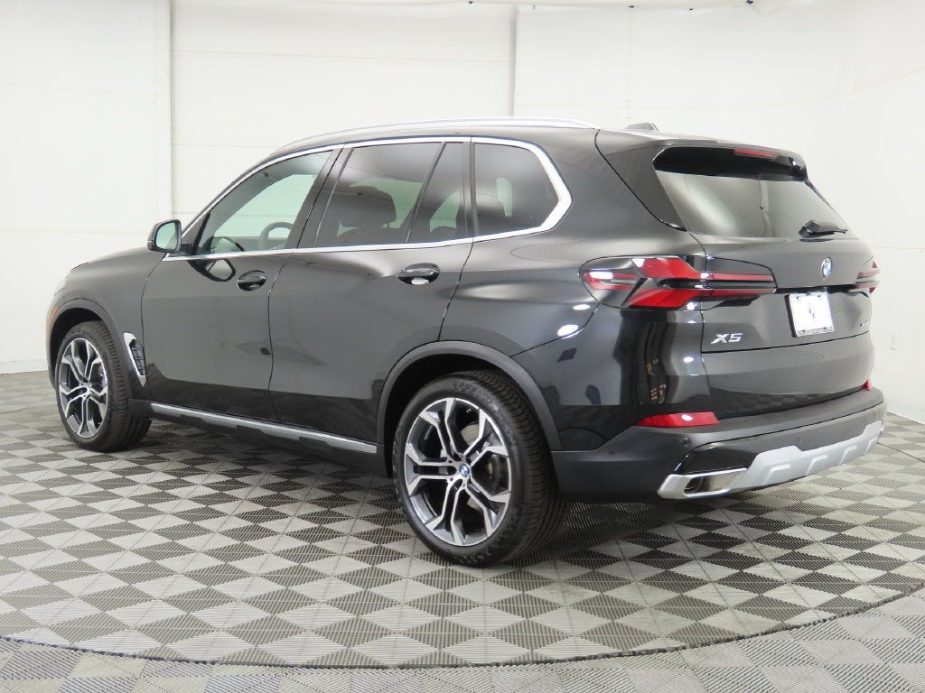 Certified 2026 BMW X5 xDrive40i AWD/4WD image 8