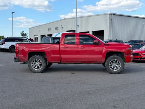 Used 2017 Chevrolet Silverado 1500 LT w/ Rally 2 Edition AWD/4WD image 4