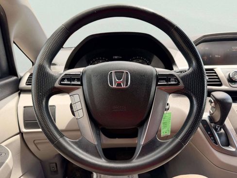 Used 2015 Honda Odyssey LX image 30