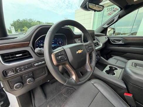 Used 2023 Chevrolet Tahoe High Country RWD image 13