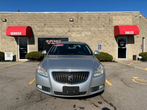 Used 2012 Buick Regal Leather FWD image 2