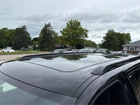 Used 2025 Jeep Grand Wagoneer L Series III w/ Rear Seat Video Group 1 image 12