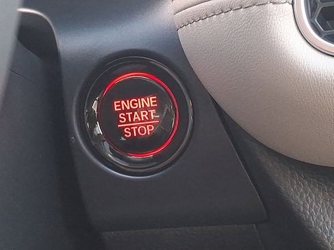 Used 2026 Honda HR-V EX-L image 24