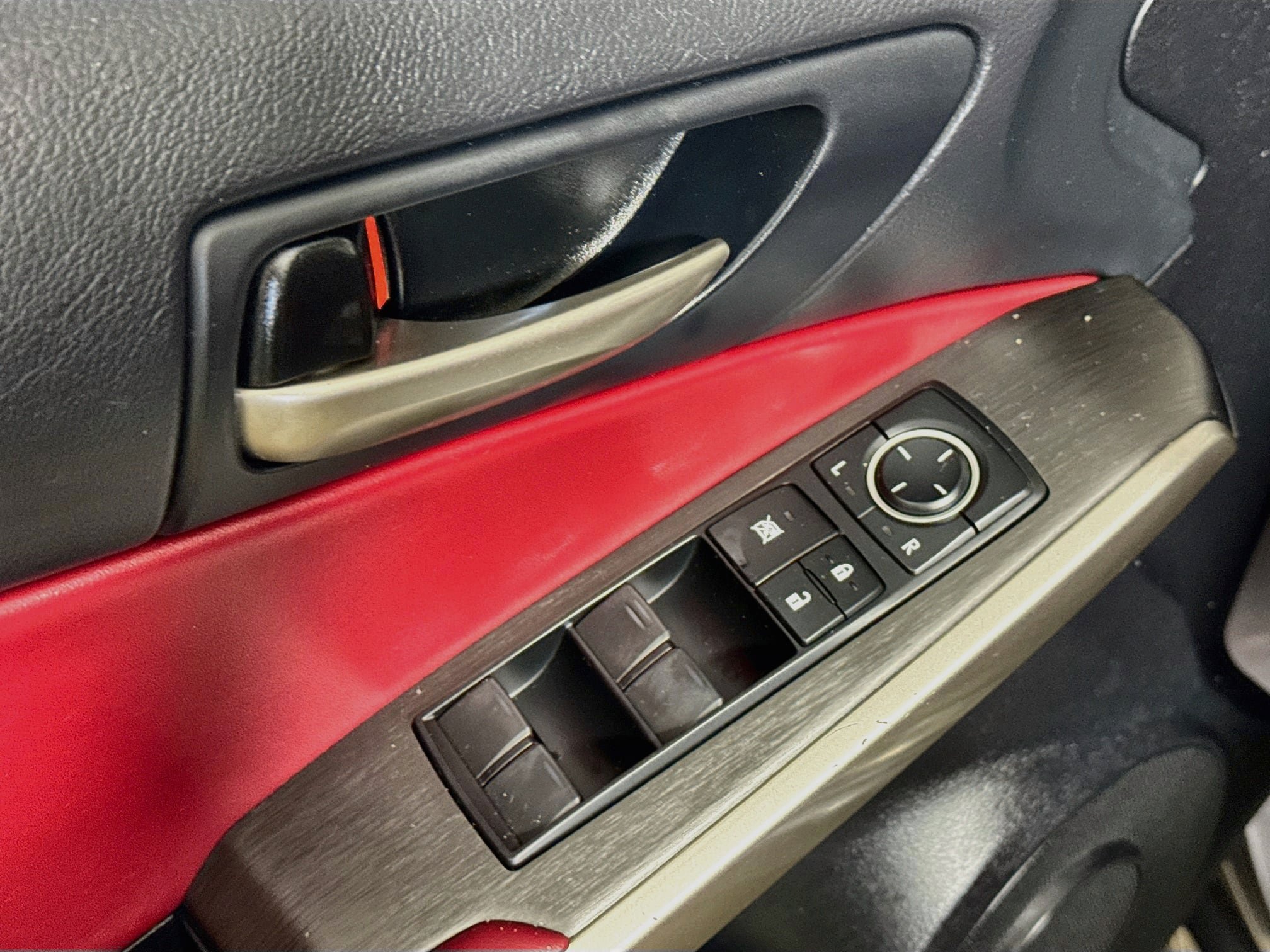 Used 2019 Lexus IS 300 F Sport w/ F Sport Package AWD/4WD image 21
