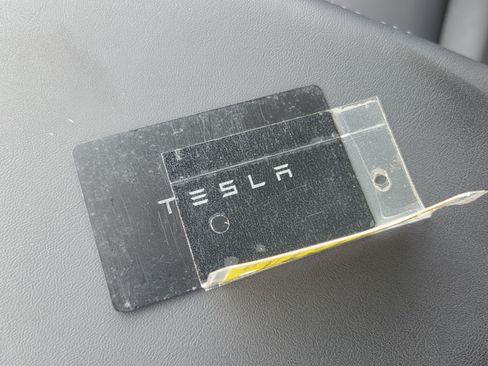 Used 2024 Tesla Model Y 2WD image 26