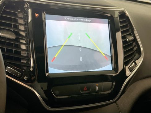 Used 2022 Jeep Cherokee Limited AWD/4WD image 13