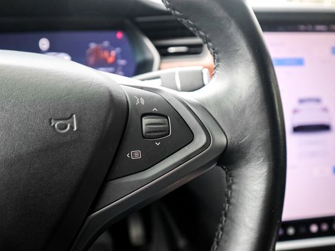 Used 2020 Tesla Model X Long Range image 20