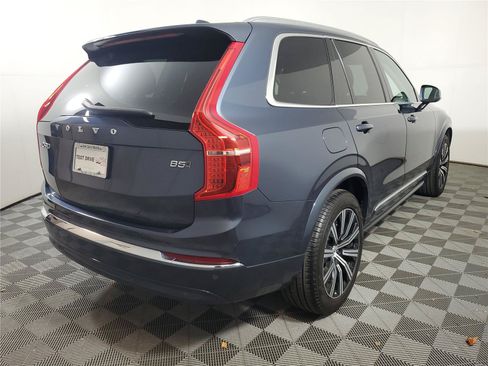 Used 2025 Volvo XC90 B5 Core AWD/4WD image 6