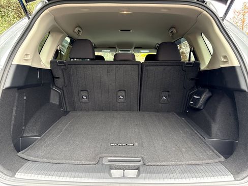 Certified 2024 Nissan Rogue S image 28