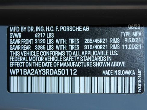 Certified 2024 Porsche Cayenne Coupe image 27