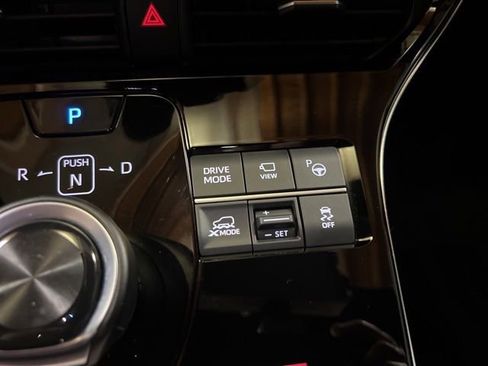 Used 2023 Subaru Solterra AWD image 33