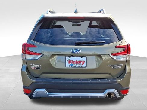 Used 2023 Subaru Forester Touring image 6