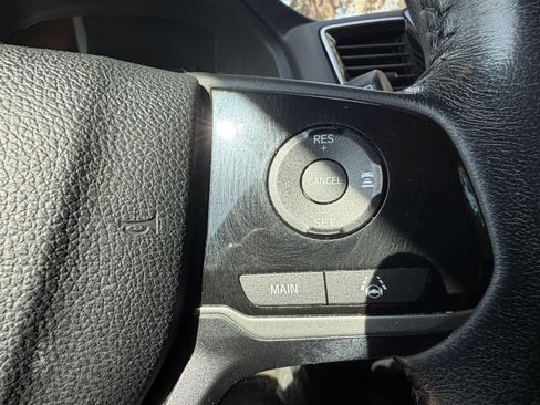 Used 2019 Honda Pilot Touring image 20