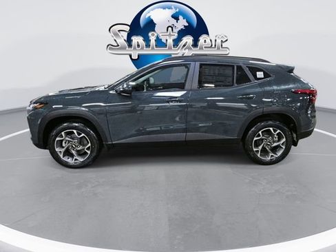 New 2026 Chevrolet Trax LT w/ Driver Confidence Package image 5