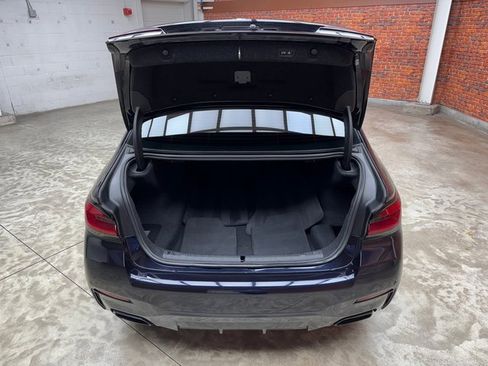 Certified 2022 BMW M550i xDrive w/ Premium Package image 26