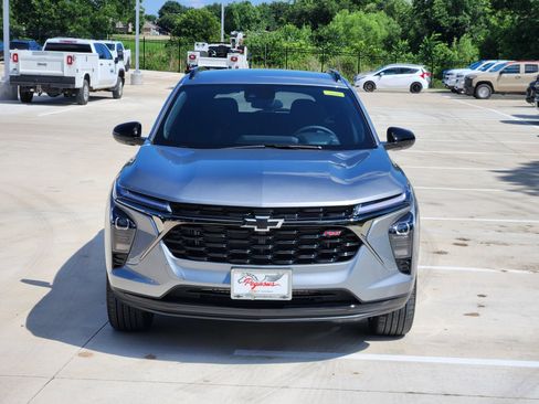 New 2026 Chevrolet Trax RS w/ Driver Confidence Package FWD image 6