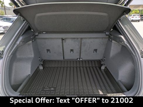 New 2025 Audi Q3 2.0T Premium image 13