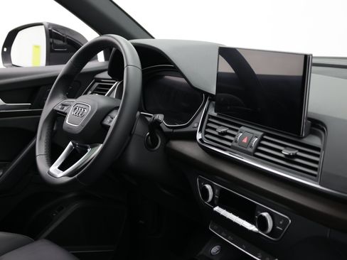 Used 2023 Audi Q5 2.0T Premium Plus w/ Premium Plus Package AWD/4WD image 47