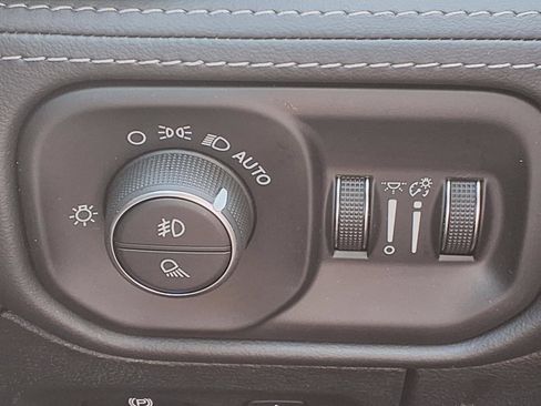 Used 2025 RAM 1500 Limited w/ Bed Utility Group AWD/4WD image 14