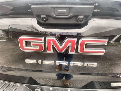 Certified 2025 GMC Sierra 1500 Elevation image 31