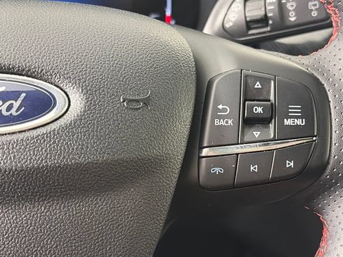 Used 2025 Ford Escape ST-Line Select AWD/4WD image 18