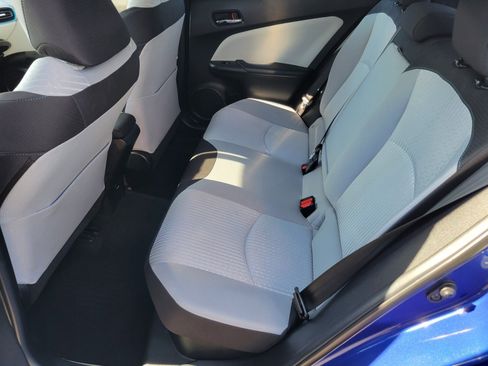 Used 2016 Toyota Prius Four image 10