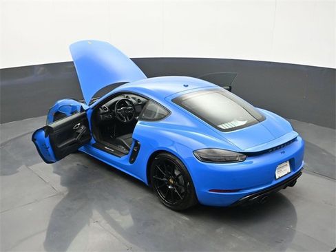 Certified 2025 Porsche 718 Cayman GTS image 26