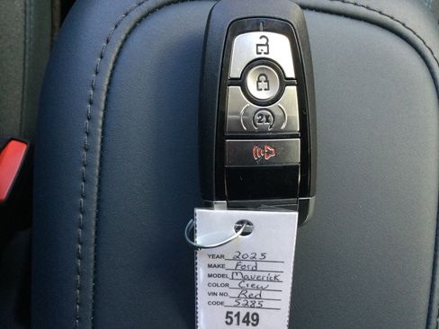 New 2025 Ford Maverick XLT w/ XLT Luxury Package image 20