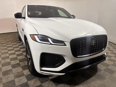 New 2026 Jaguar F-PACE R-Dynamic S image 3