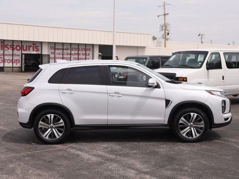 Used 2024 Mitsubishi Outlander Sport SE AWD/4WD image 5
