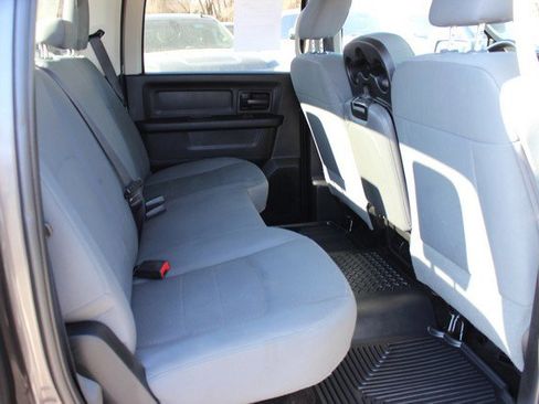 Used 2018 RAM 1500 Express w/ Express Value Package image 11