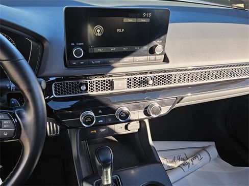 Used 2023 Honda Civic Sport image 18