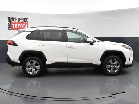 Used 2024 Toyota RAV4 XLE FWD image 5