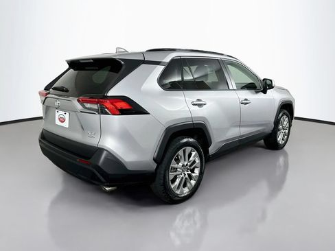 Used 2023 Toyota RAV4 XLE Premium AWD/4WD image 5