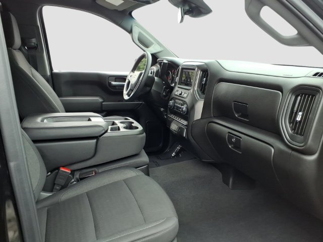 Used 2026 Chevrolet Silverado 1500 Custom w/ Turbomax Blackout Package AWD/4WD image 14