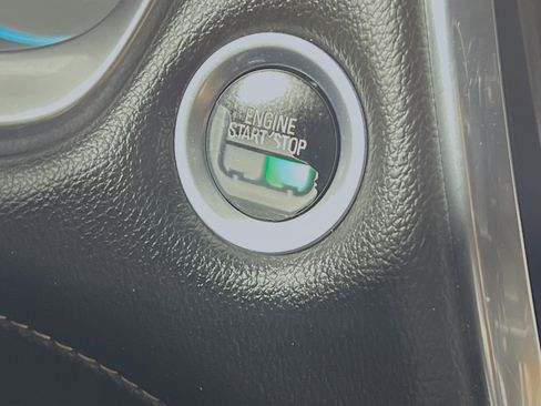 Used 2019 Chevrolet Traverse LS FWD image 23