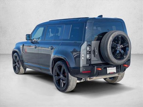 Used 2025 Land Rover Defender 110 X image 8