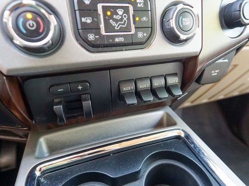 Used 2016 Ford F250 Lariat w/ Snow Plow Prep Package AWD/4WD image 29