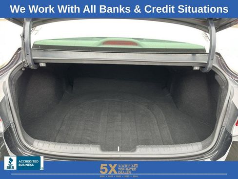 Used 2024 Hyundai Elantra SEL image 24