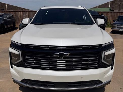 Used 2025 Chevrolet Tahoe High Country AWD/4WD image 1