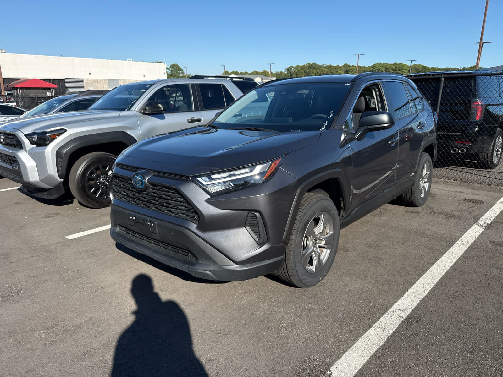 Used 2024 Toyota RAV4 LE AWD/4WD image 6