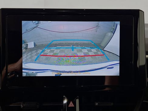 Used 2025 Toyota Corolla LE FWD image 27