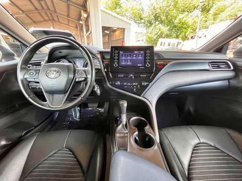 Used 2023 Toyota Camry SE FWD image 19